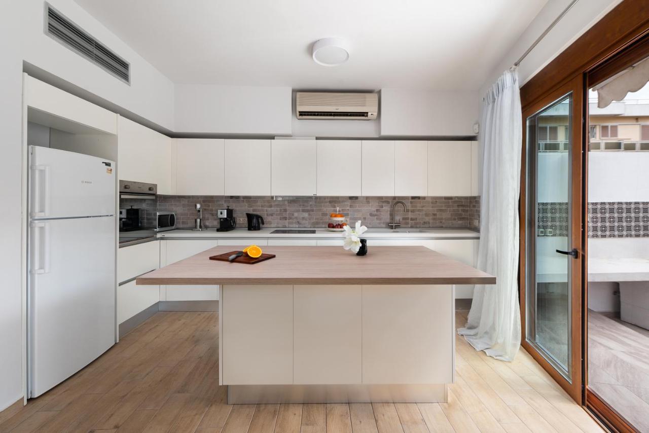 Ritas Modern In-City House Rhodes City Εξωτερικό φωτογραφία